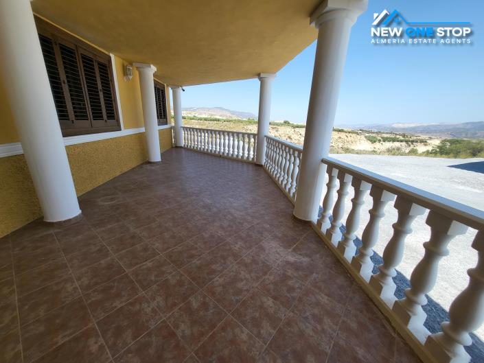 Image No.9-9 Bed Villa for sale