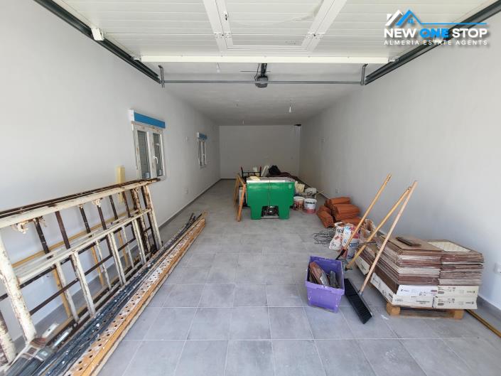 Image No.34-9 Bed Villa for sale