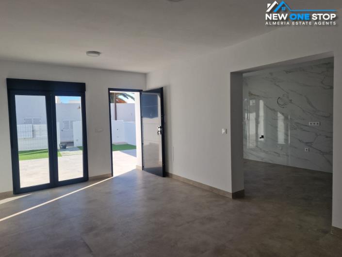 Image No.8-4 Bed House/Villa for sale