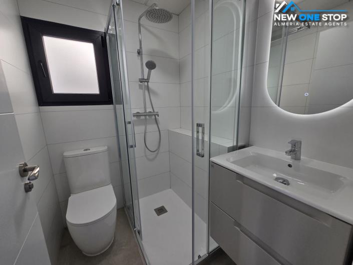 Image No.25-4 Bed House/Villa for sale