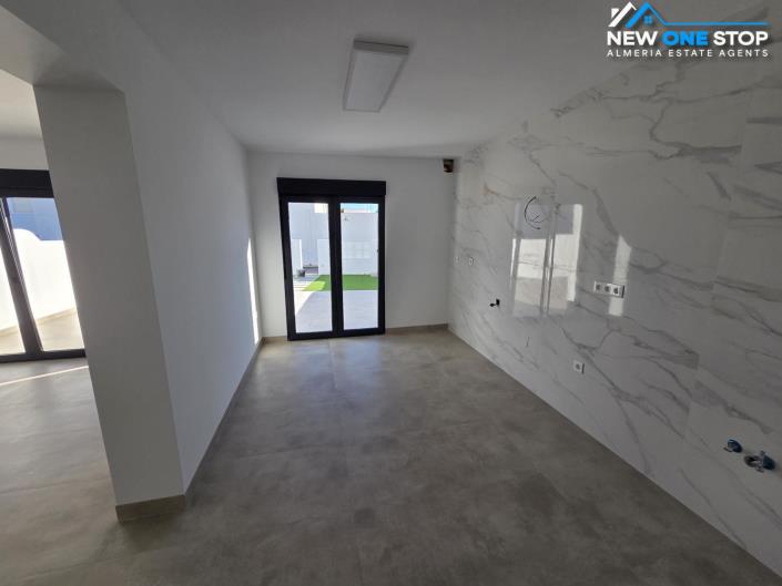 Image No.11-4 Bed House/Villa for sale