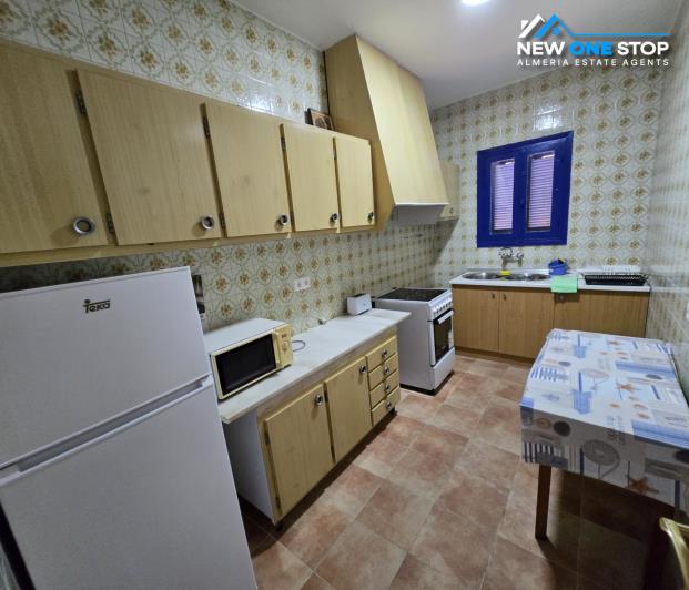 Image No.8-4 Bed House for sale