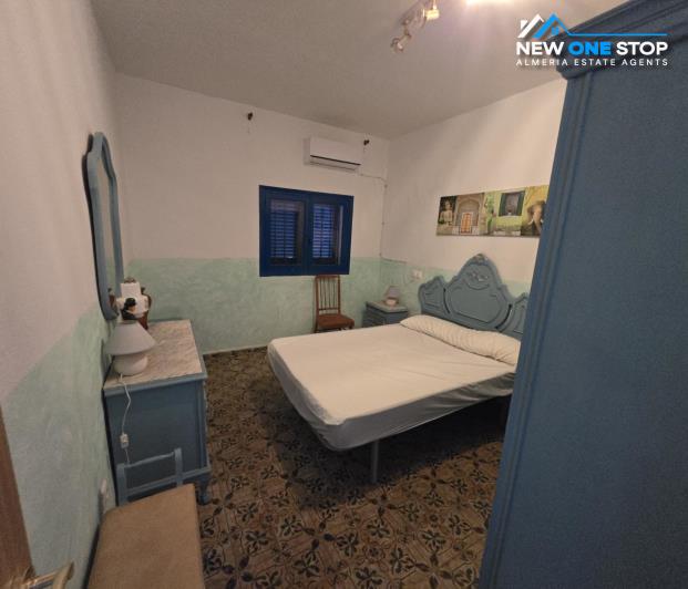 Image No.10-4 Bed House for sale