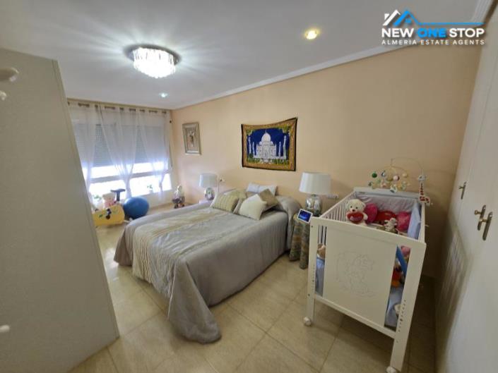 Image No.8-3 Bed Apartment for sale