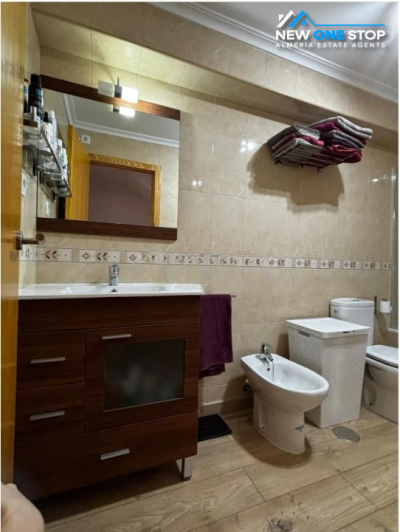 Image No.14-3 Bed Townhouse for sale