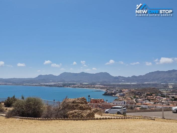 Image No.24-3 Bed Townhouse for sale