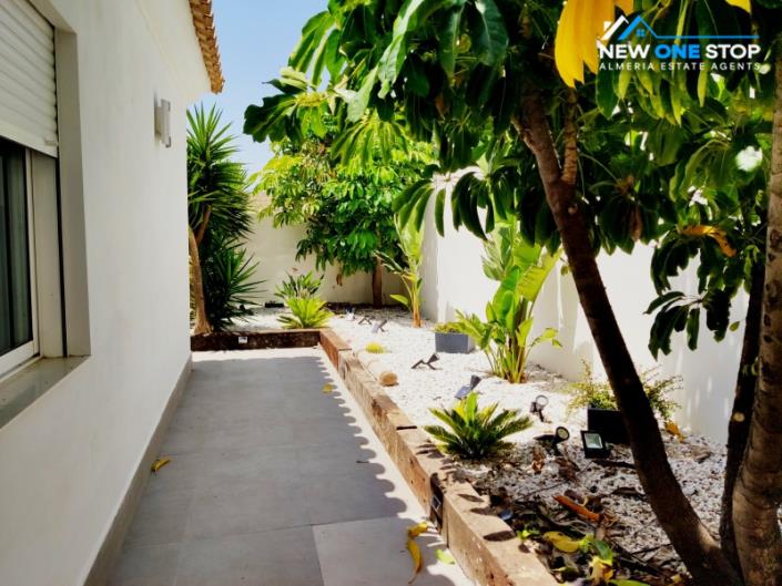 Image No.6-3 Bed Villa for sale