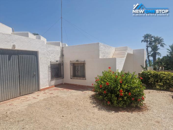 Image No.1-3 Bed Villa for sale