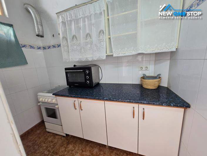 Image No.10-3 Bed House for sale