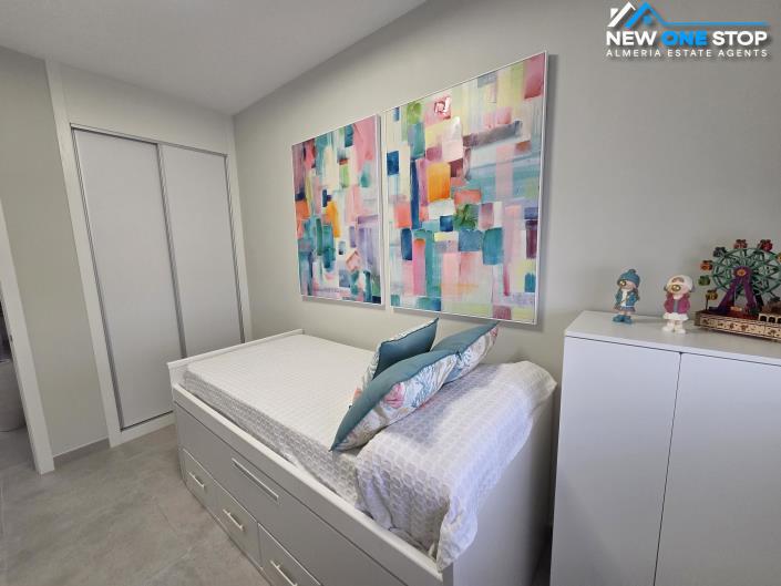 Image No.23-3 Bed Apartment for sale