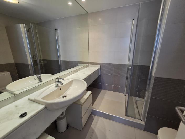 Image No.19-2 Bed Apartment for sale