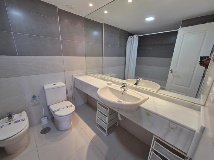 Image No.22-2 Bed Apartment for sale