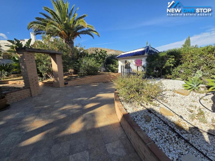 Image No.5-7 Bed Villa for sale