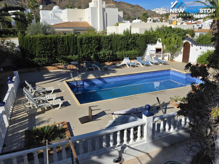 Image No.2-7 Bed Villa for sale