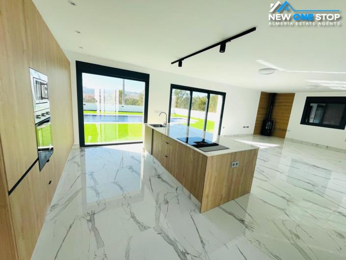 Image No.8-Villa de 3 chambres à vendre à Purias