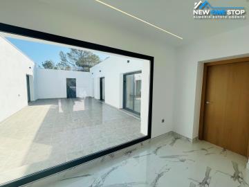 69dbb1ef-5b2f-4e17-bde8-8339a6dafeb1