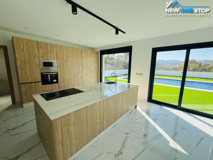 Image No.6-Villa de 3 chambres à vendre à Purias