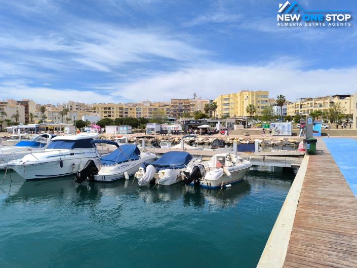 Image No.23-Appartement de 4 chambres à vendre à Garrucha