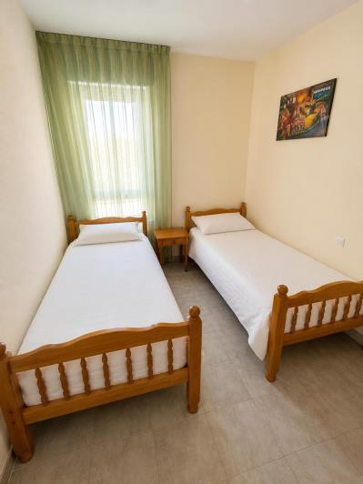 Image No.10-4 Bed Apartment for sale
