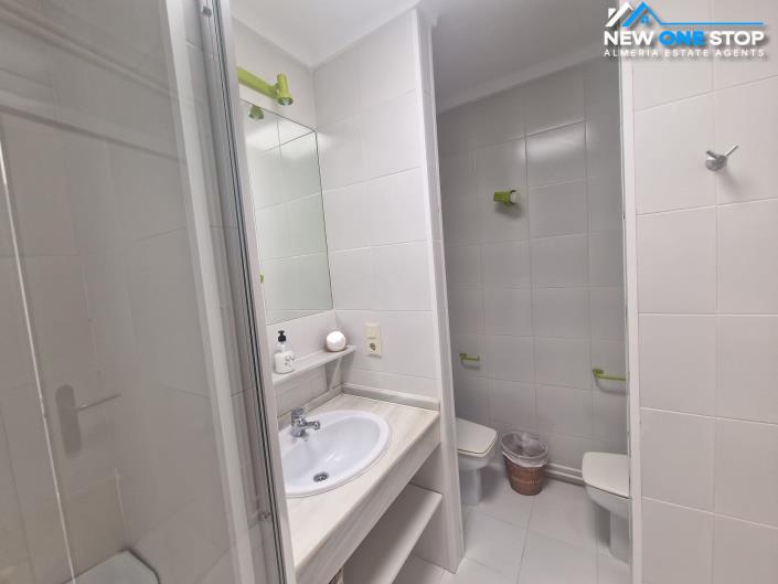 Image No.30-5 Bed House for sale