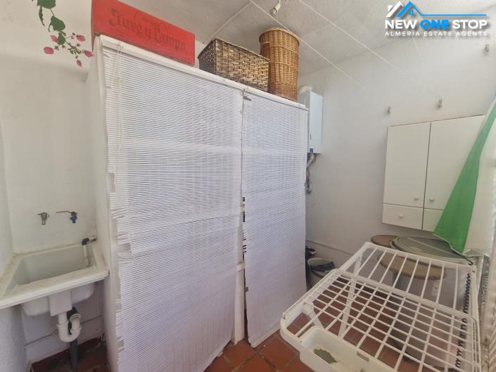 Image No.20-5 Bed House for sale