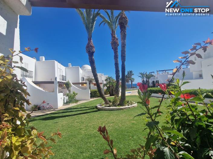 Image No.3-5 Bed House for sale