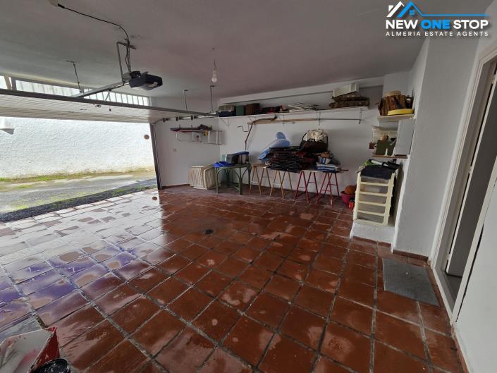 Image No.48-5 Bed House for sale