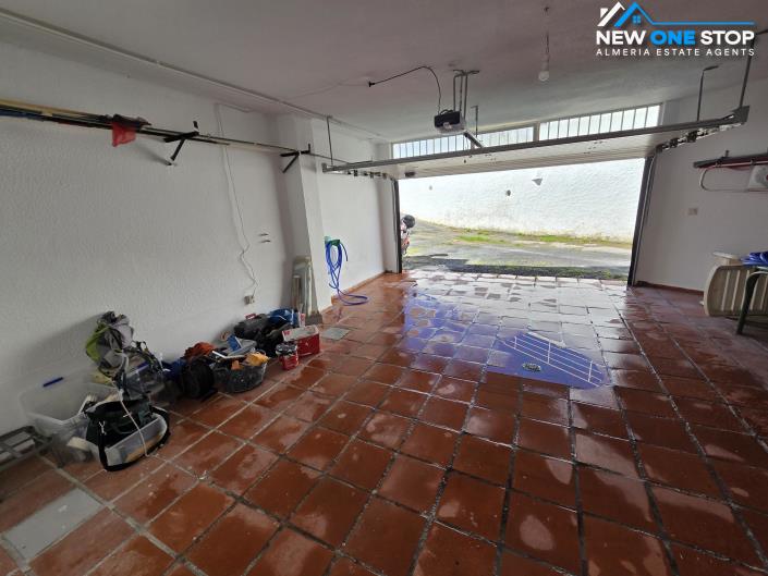 Image No.47-5 Bed House for sale