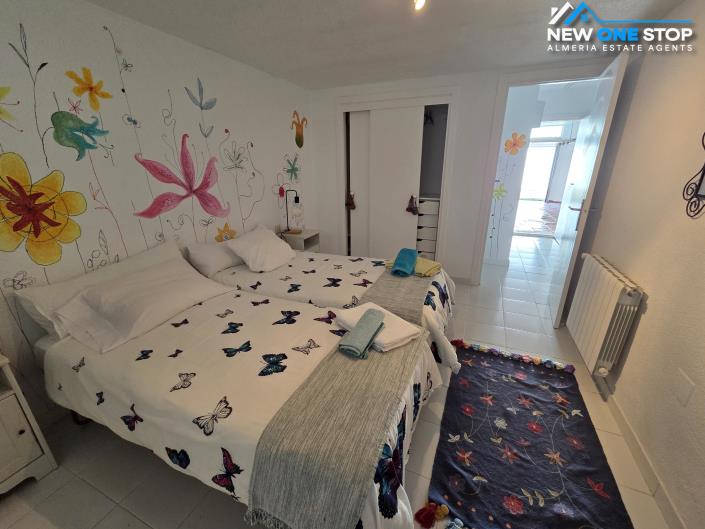 Image No.44-5 Bed House for sale