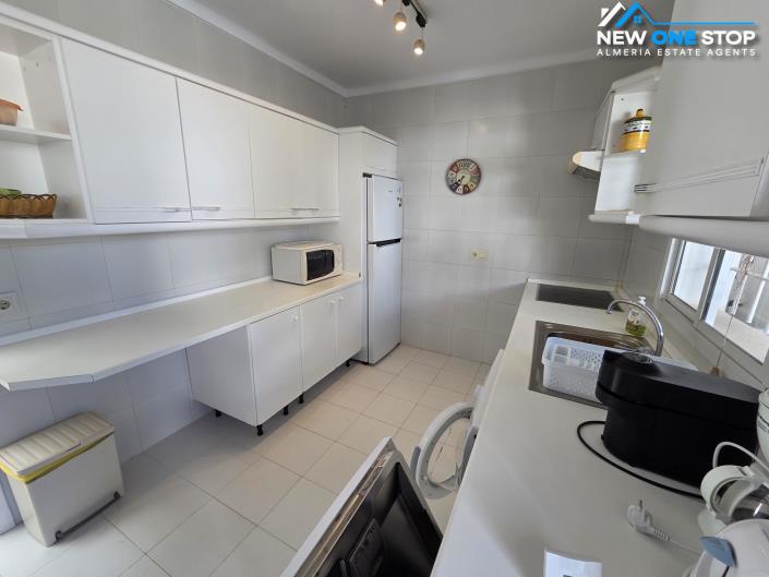 Image No.18-5 Bed House for sale