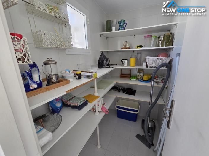 Image No.19-5 Bed House for sale