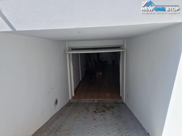 Image No.38-3 Bed House for sale