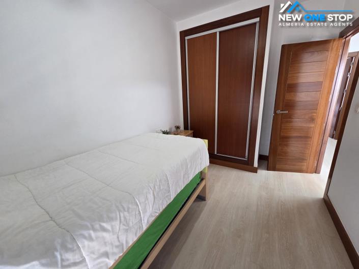 Image No.34-3 Bed House for sale