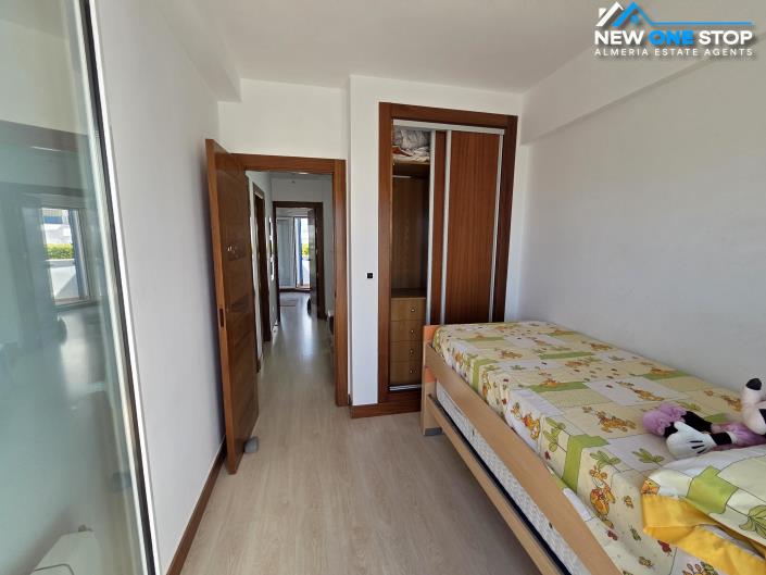 Image No.31-3 Bed House for sale