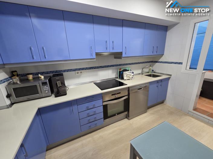 Image No.10-3 Bed House for sale