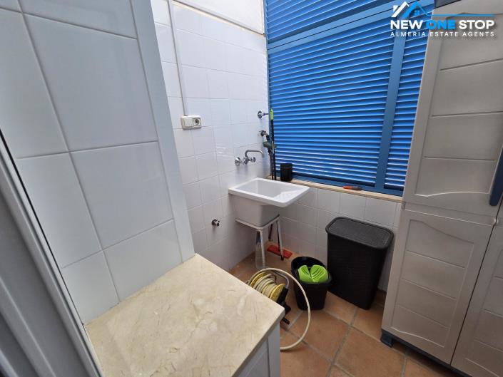 Image No.13-3 Bed House for sale