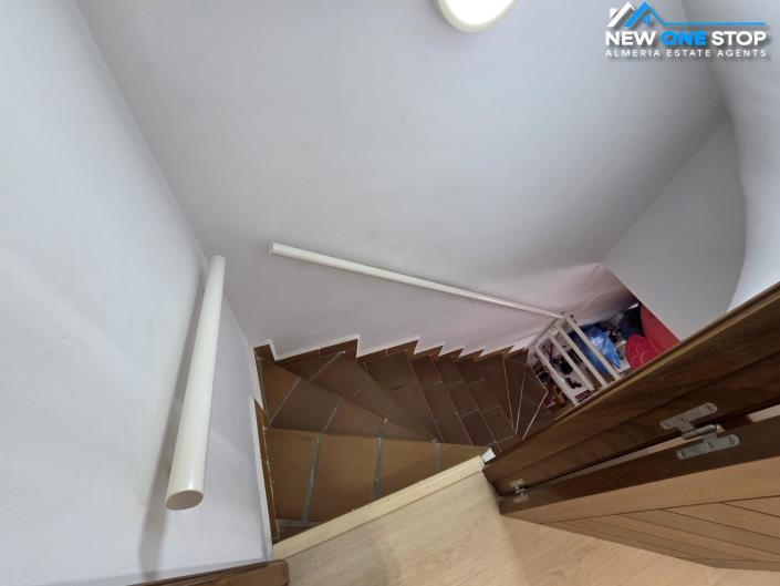 Image No.36-3 Bed House for sale