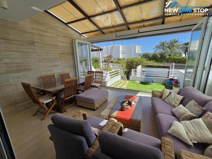 Image No.19-3 Bed House for sale