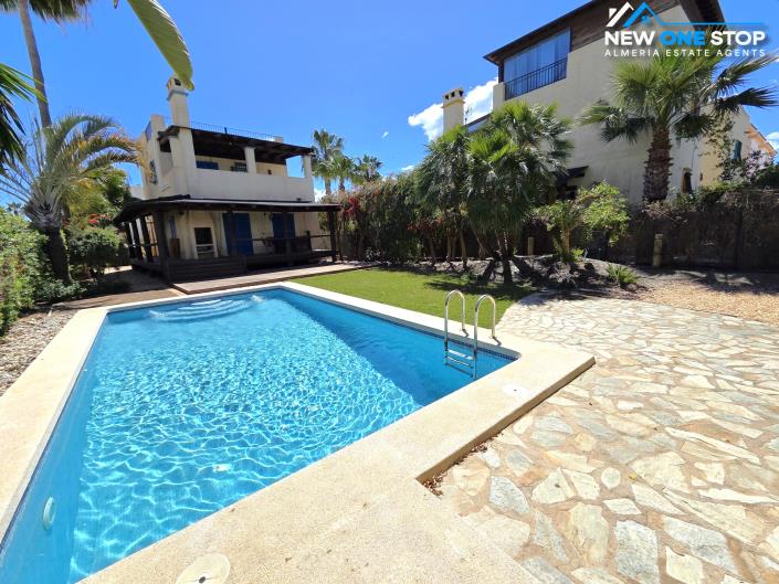 Image No.3-Villa / Détaché de 3 chambres à vendre à Vera Playa