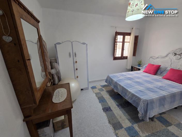 Image No.27-3 Bed Apartment for sale