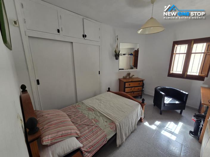 Image No.29-3 Bed Apartment for sale