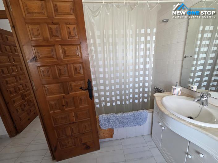 Image No.33-3 Bed Villa for sale