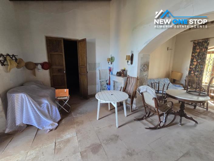 Image No.8-4 Bed Villa / Detached for sale