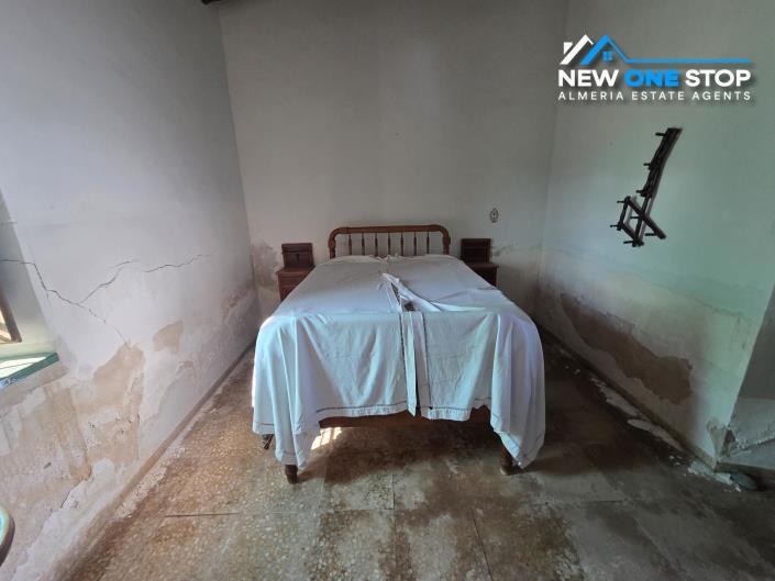 Image No.18-4 Bed Villa / Detached for sale