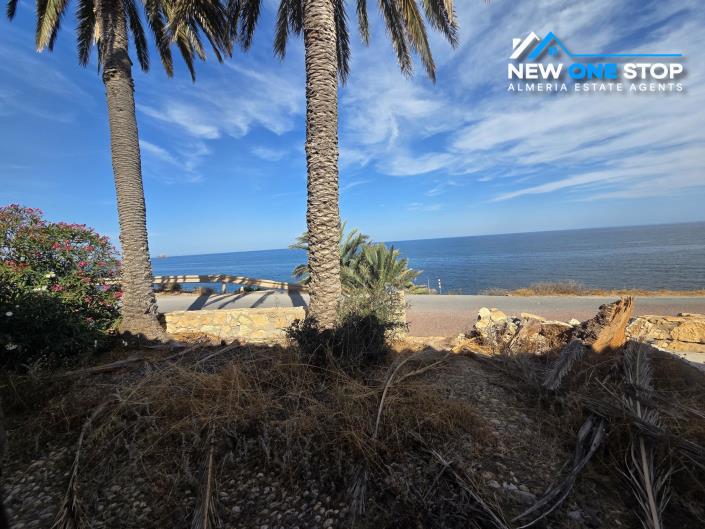 Image No.43-4 Bed Villa / Detached for sale