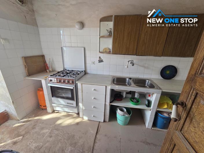 Image No.12-4 Bed Villa / Detached for sale