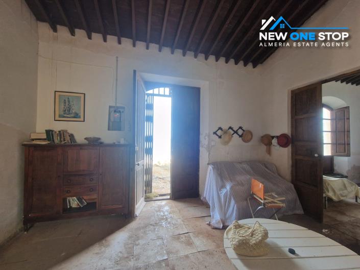 Image No.28-4 Bed Villa / Detached for sale