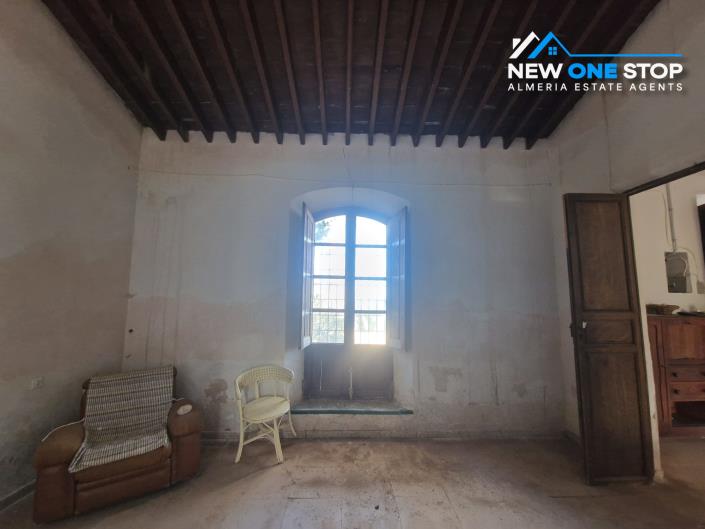 Image No.22-4 Bed Villa / Detached for sale