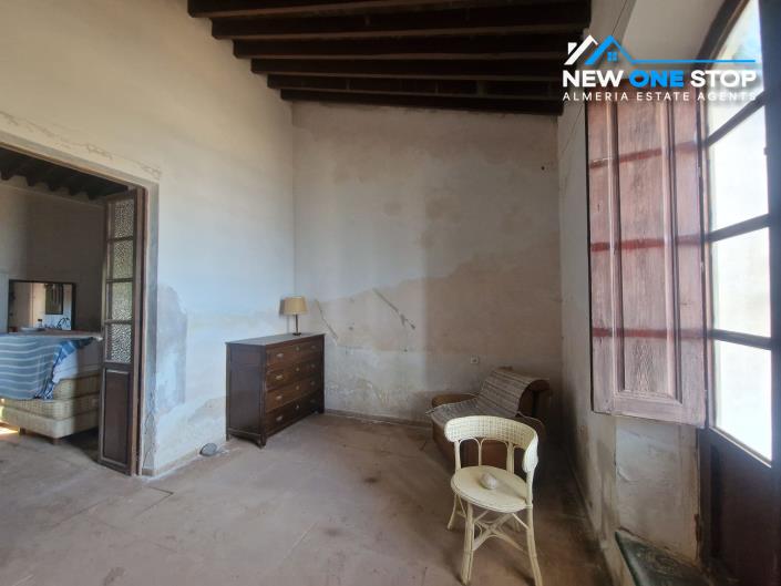 Image No.30-4 Bed Villa / Detached for sale