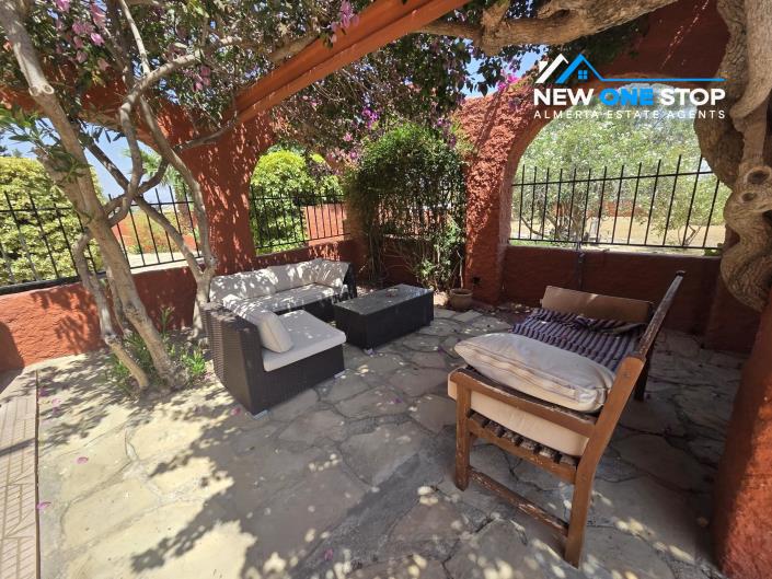 Image No.4-6 Bed Villa / Detached for sale